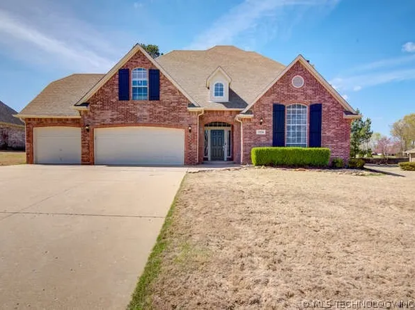 1304 Luker Ln, Sapulpa, OK 74066