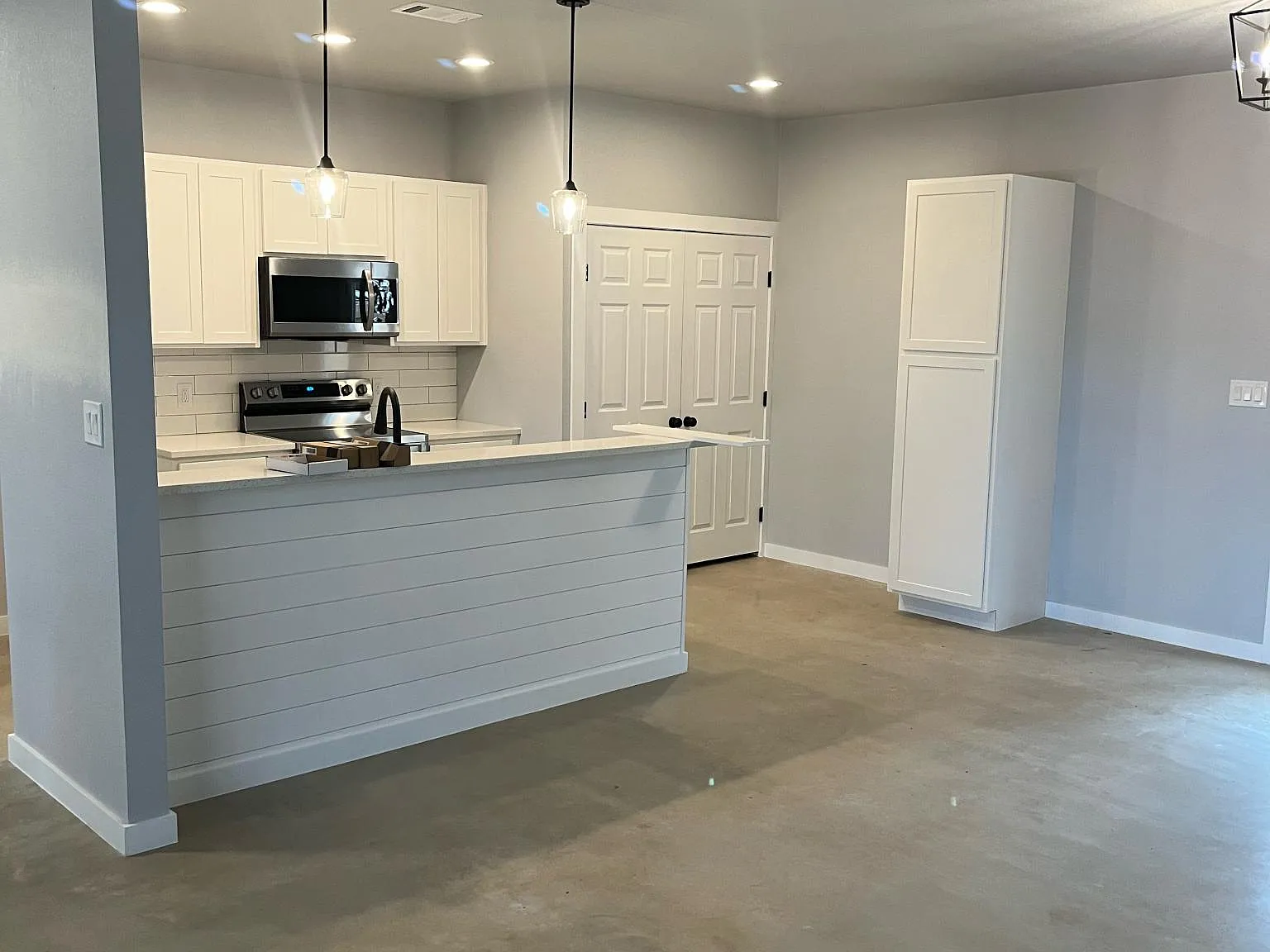 1219 Mesquite St — Photo 2