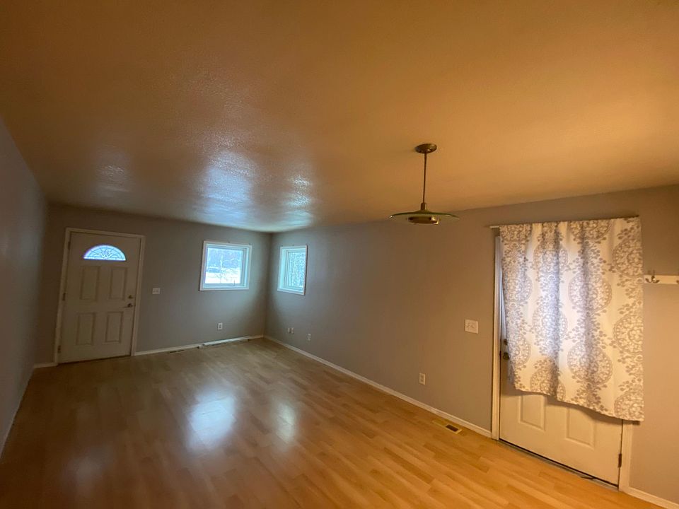 1st image of 527 Iditarod Ave Unit A