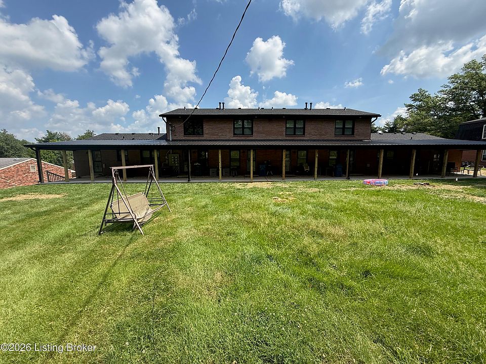 2nd image of 10 Seminole Dr #15