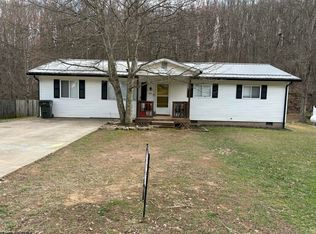 849 Shawnee Dr, Buckhannon, WV 26201