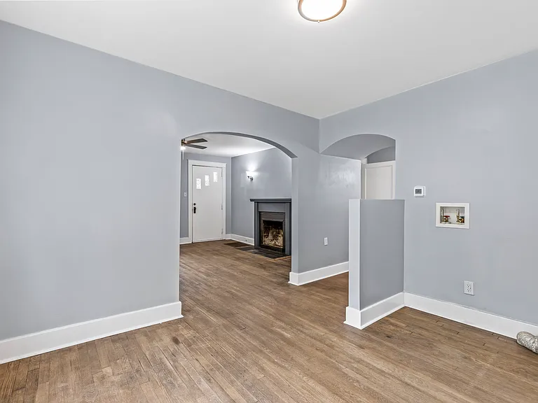 6005 Medlin Heights Rd — Photo 7