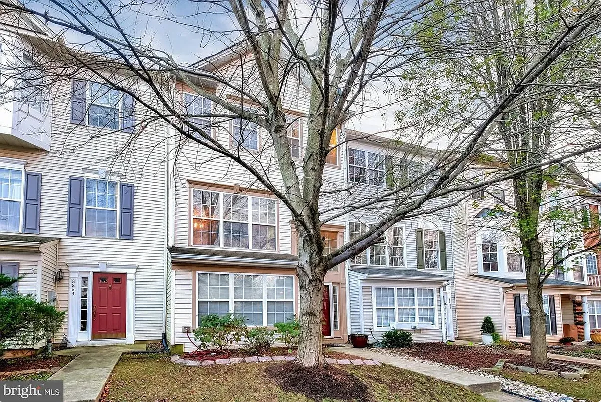 Building Photo - 8861 Briarcliff Ln