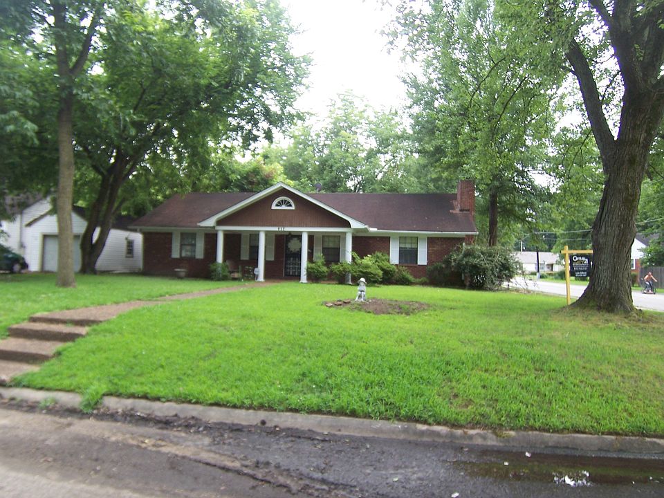 2nd image of 917 W Hardin St