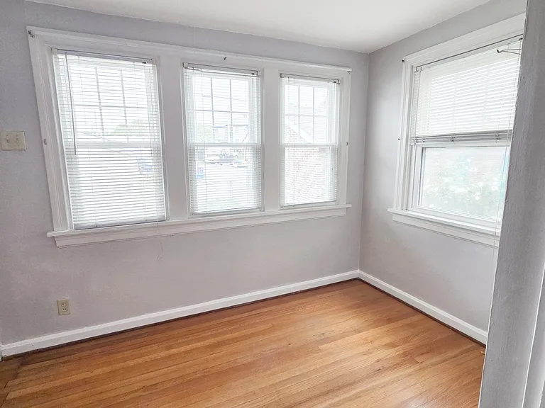 3529 Lawn Ave #3529 — Photo 10