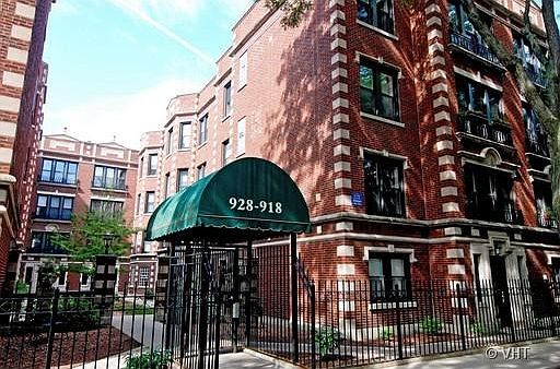 1st image of 924 W Ainslie St APT 3N