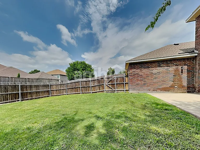 429 Bell Dr — Photo 23