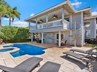 41 Poinciana Rd, Lahaina, HI 96761