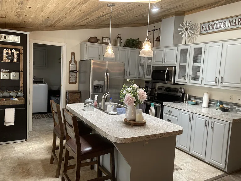 3239 Pine Needle Dr — Photo 7
