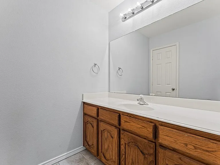1145 Talley Ln — Photo 17