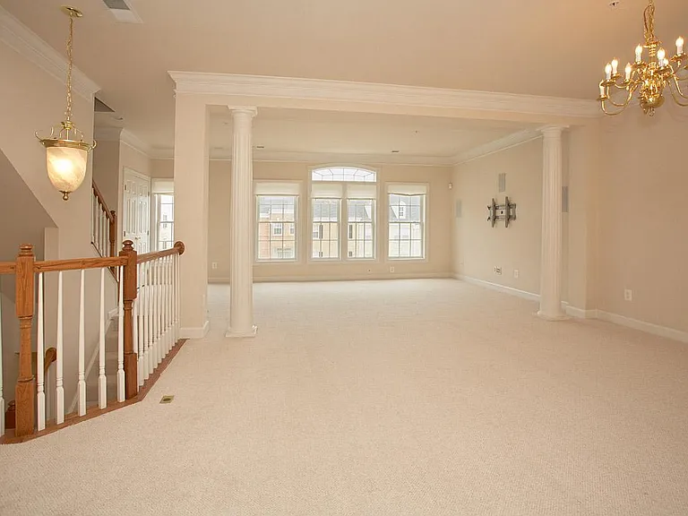 560 Odendhal Ave — Photo 6