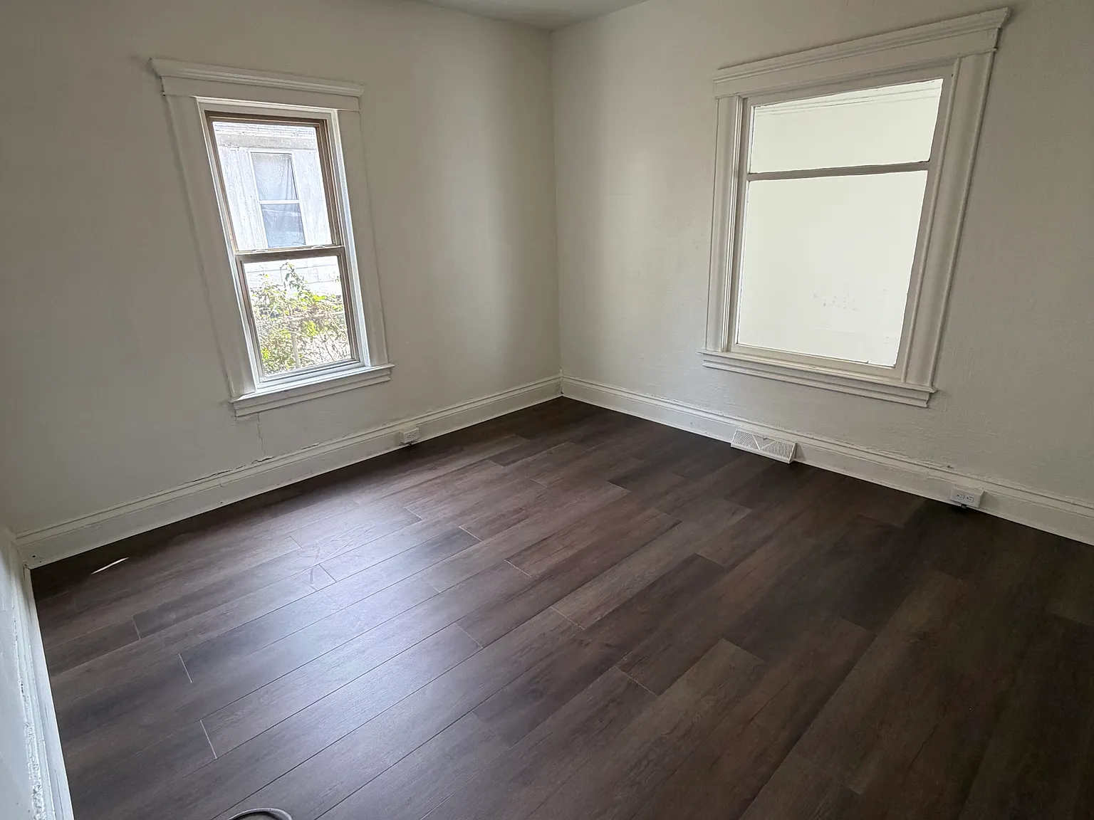 1009 Jackson St — Photo 4