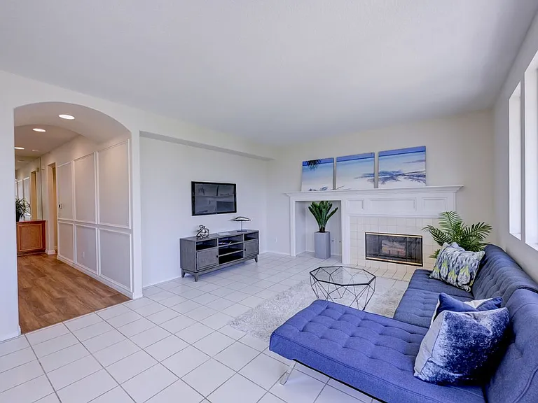 20340 Channing Ln — Photo 6