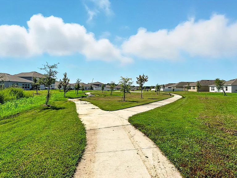 1493 Brentwood Dr — Photo 44