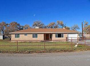 21 Terry Ln, Los Lunas, NM 87031