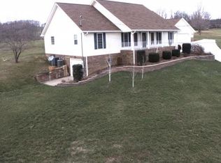 107 Briarpatch Ct, Fall Branch, TN 37656