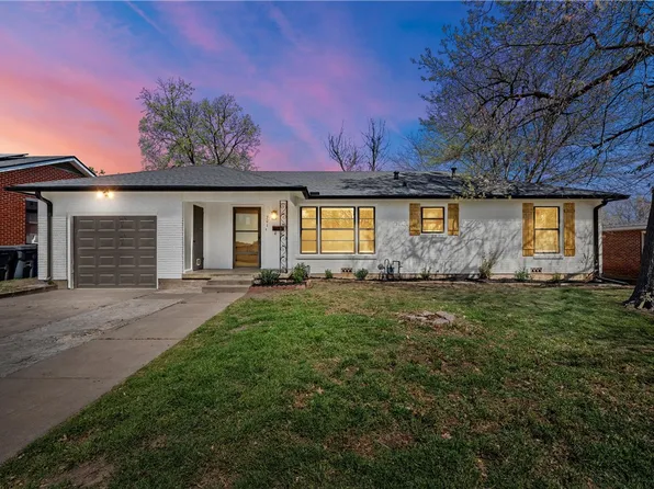 701 Camp Dr, Waco, TX 76710