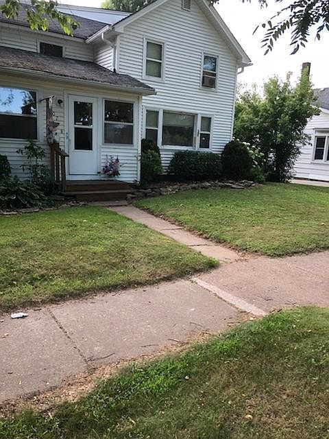 1st image of 307 N Eau Claire St