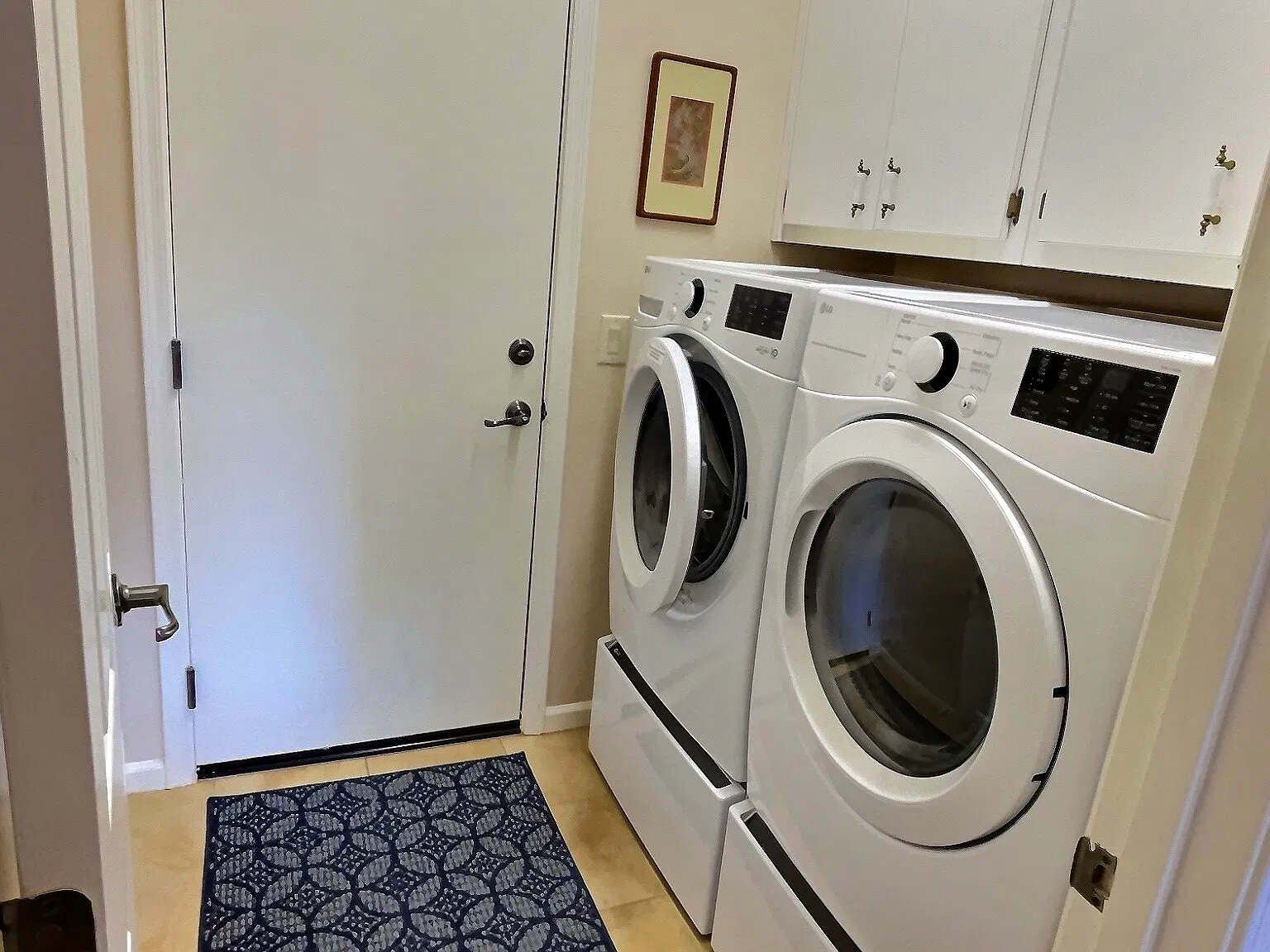 2 bed, 1826 sqft, $2,800 — Photo 4