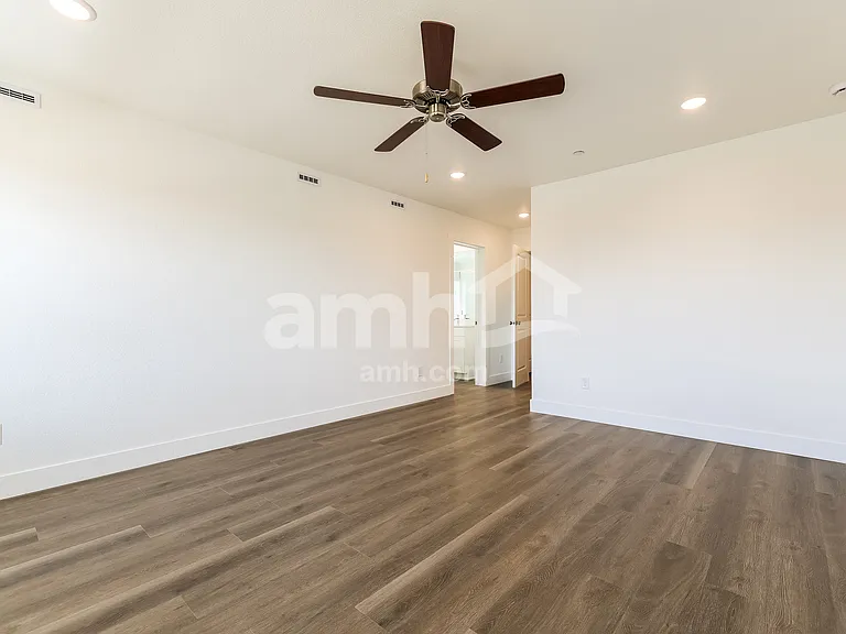 10265 Peoria Pkwy — Photo 8