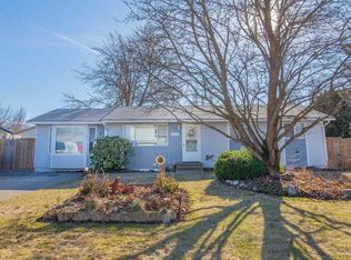 26620 E Queen Rd, Newman Lake, WA 99025