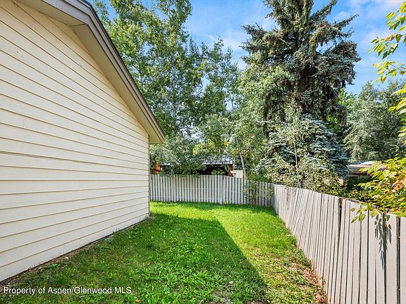 5th image of 1275 Snowbunny Ln #2