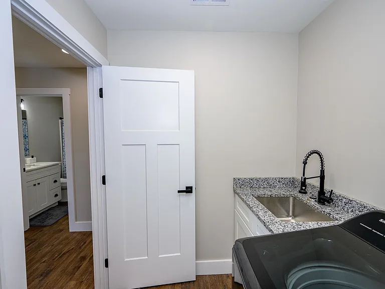 299 Hampton Rd — Photo 37