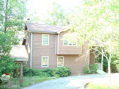 3rd image of 264 Fairview Dr
