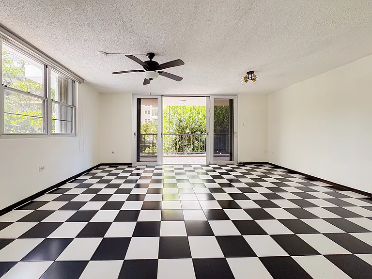 1 Madrid Cond Lakeshore #2C — Photo 4