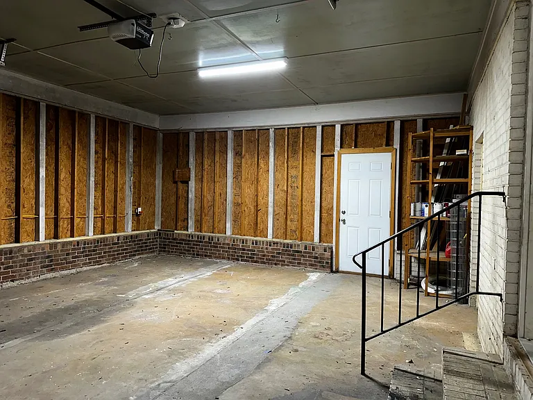 2527 Kingston Dr — Photo 21