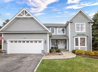 12 Miller Cir, Armonk, NY 10504