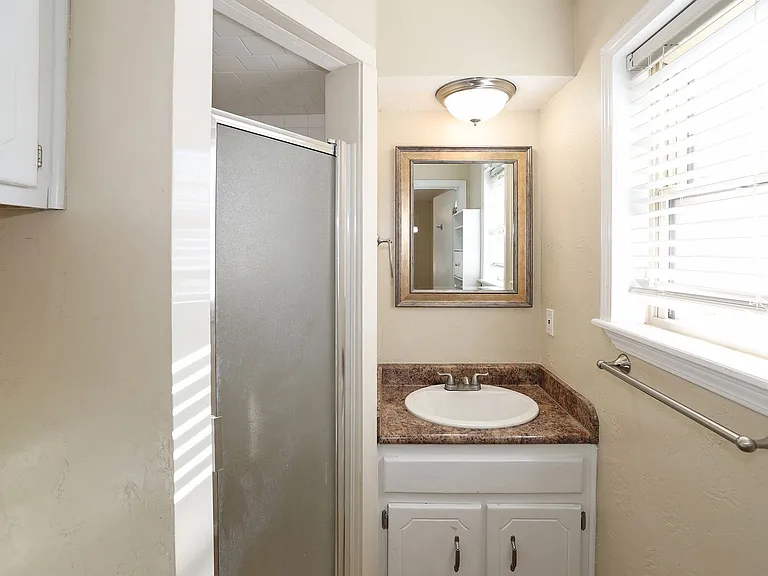 2905 Salem Dr — Photo 22