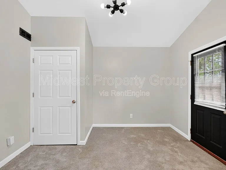 3610 Manhattan Ave — Photo 14