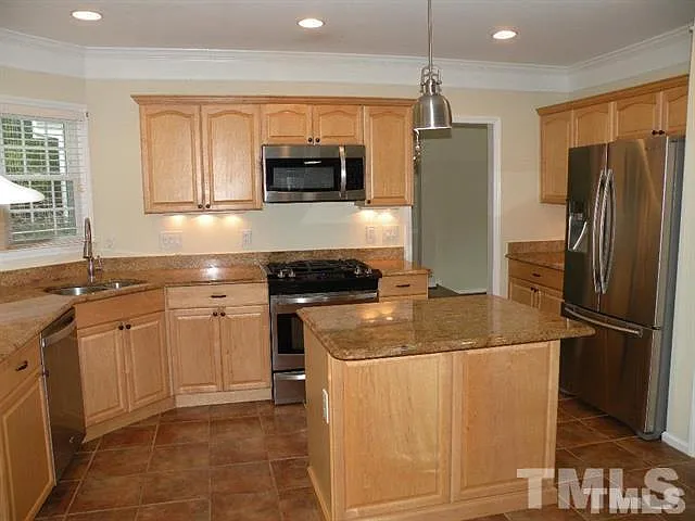 311 Swiss Lake Dr — Photo 11