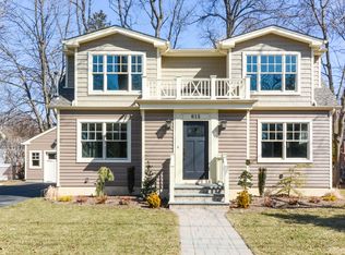 615 Grove St, Ridgewood, NJ 07450