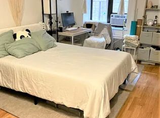 156 E 64th St #3, New York, NY 10065