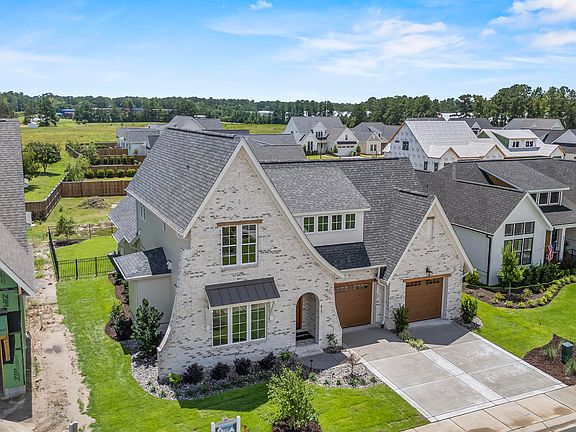 3rd image of 621 Waterstone Drive