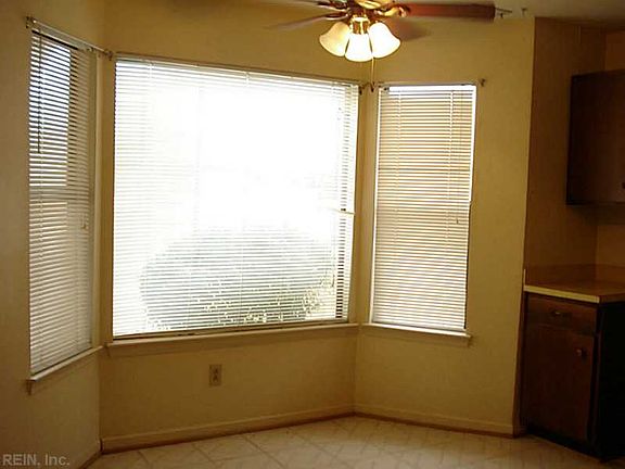 5th image of 5120 Egton Ct