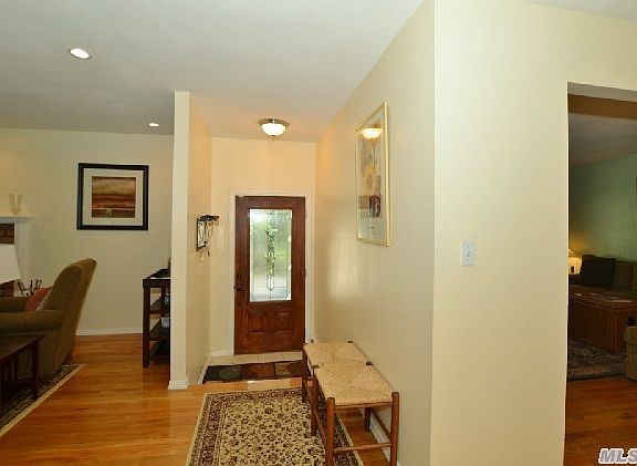 4th image of 38 Hancock St