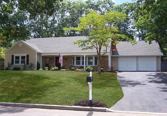 1st image of 6 Blueberry Ln