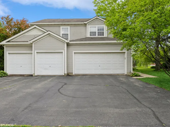 221 Wedgewood Cir, Lake In The Hills, IL 60156