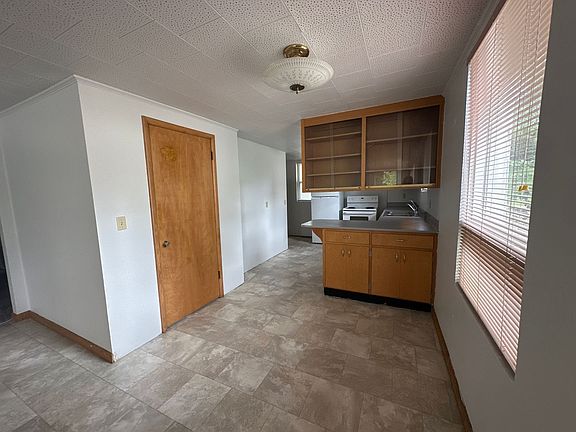 5th image of 1124 1st St NW
