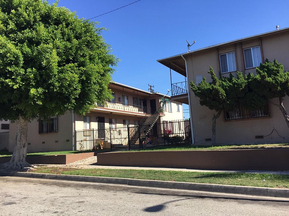 1st image of 10230 Darby Ave APT 3