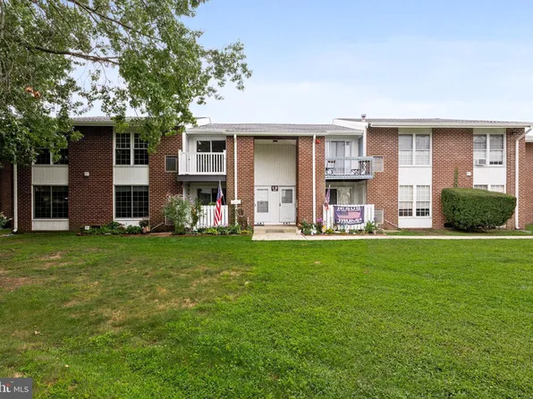 275 Green St APT 4M7, Beverly, NJ 08010