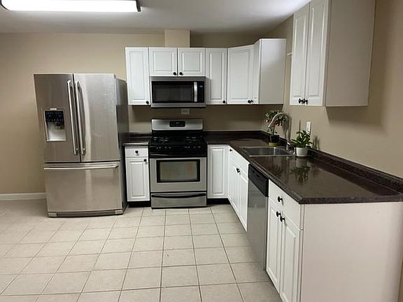 5th image of 2104 Grey Fox Ct
