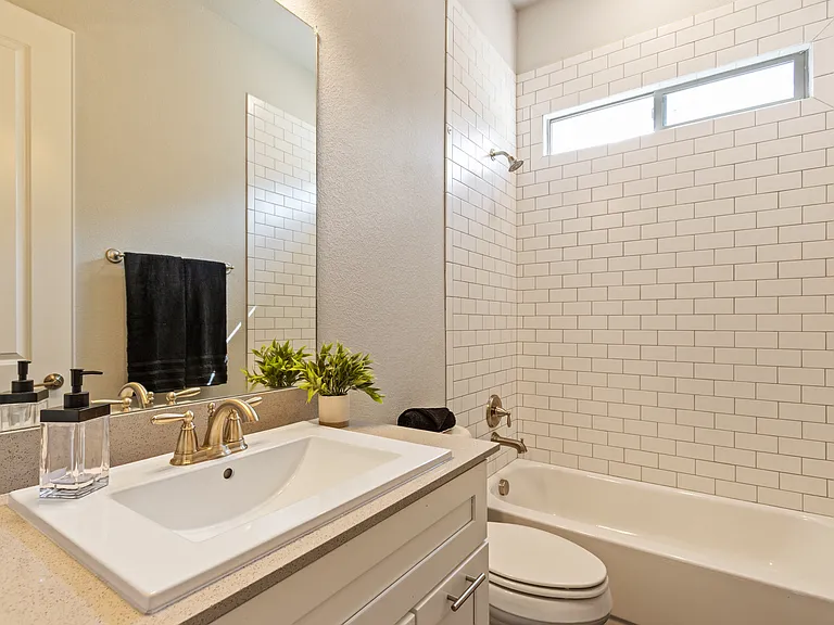 4129 Angelina Dr — Photo 22