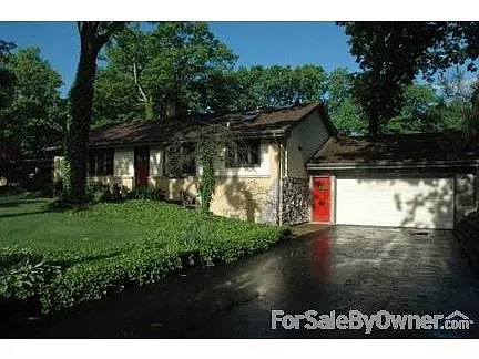 14522 Oakley Ave photo 1