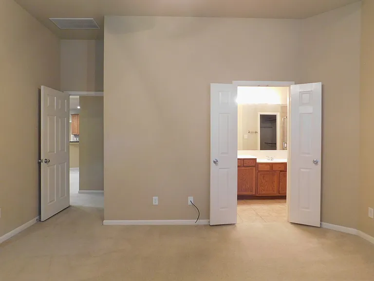 108 Red Bluff Dr — Photo 17