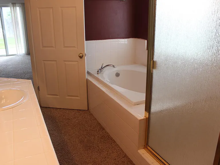 14501 Flower Crest Ave — Photo 9