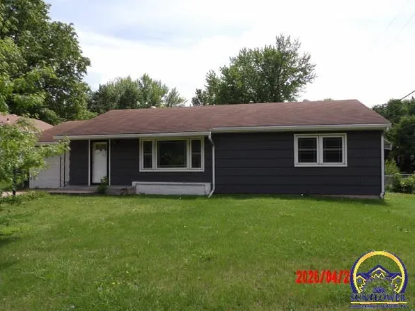 733 E 9th Ave, Emporia, KS 66801